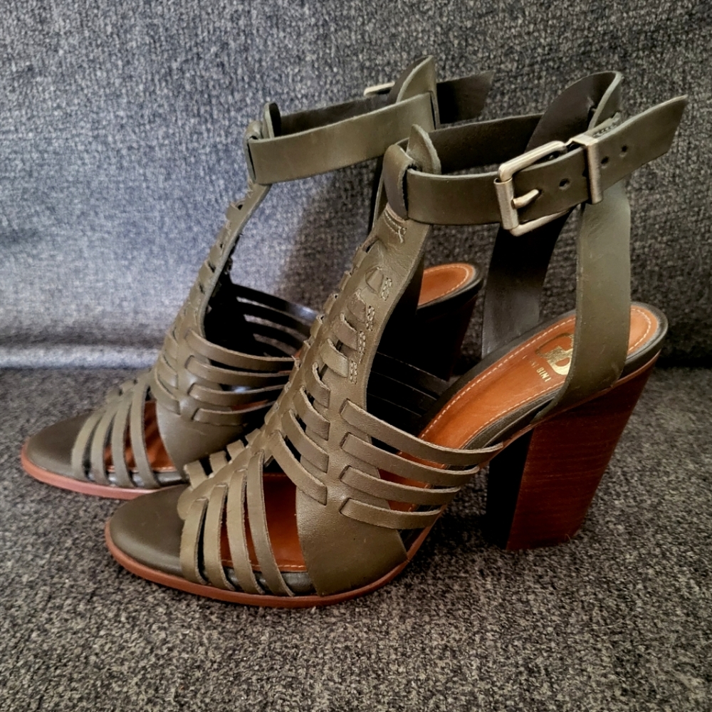 Gianni Bini heeled sandals